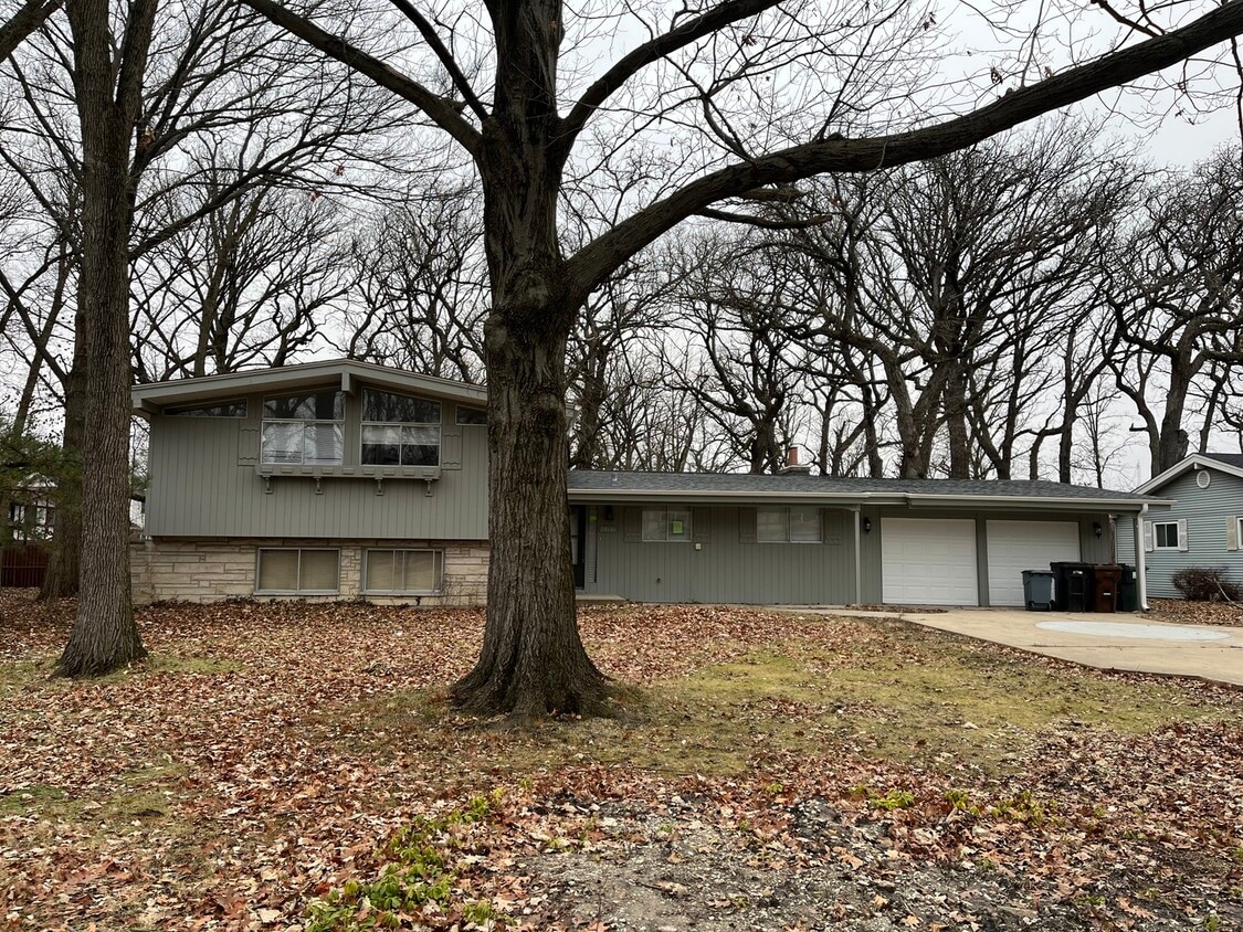 20616 Attica Rd, Olympia Fields, IL 60461 House Rental in Olympia
