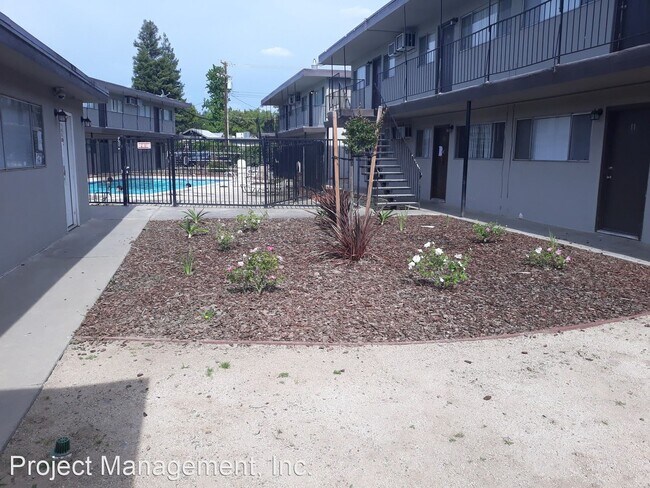 Foto del edificio - 4661 Orange Grove Ave