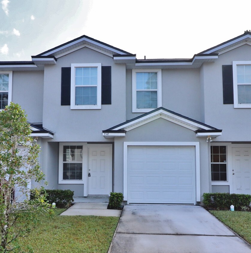 7147 Timmerman Ln, Jacksonville, FL 32244 Townhome Rentals in