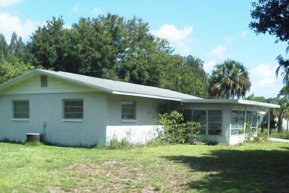 Primary Photo - 7906 Suncoast Dr