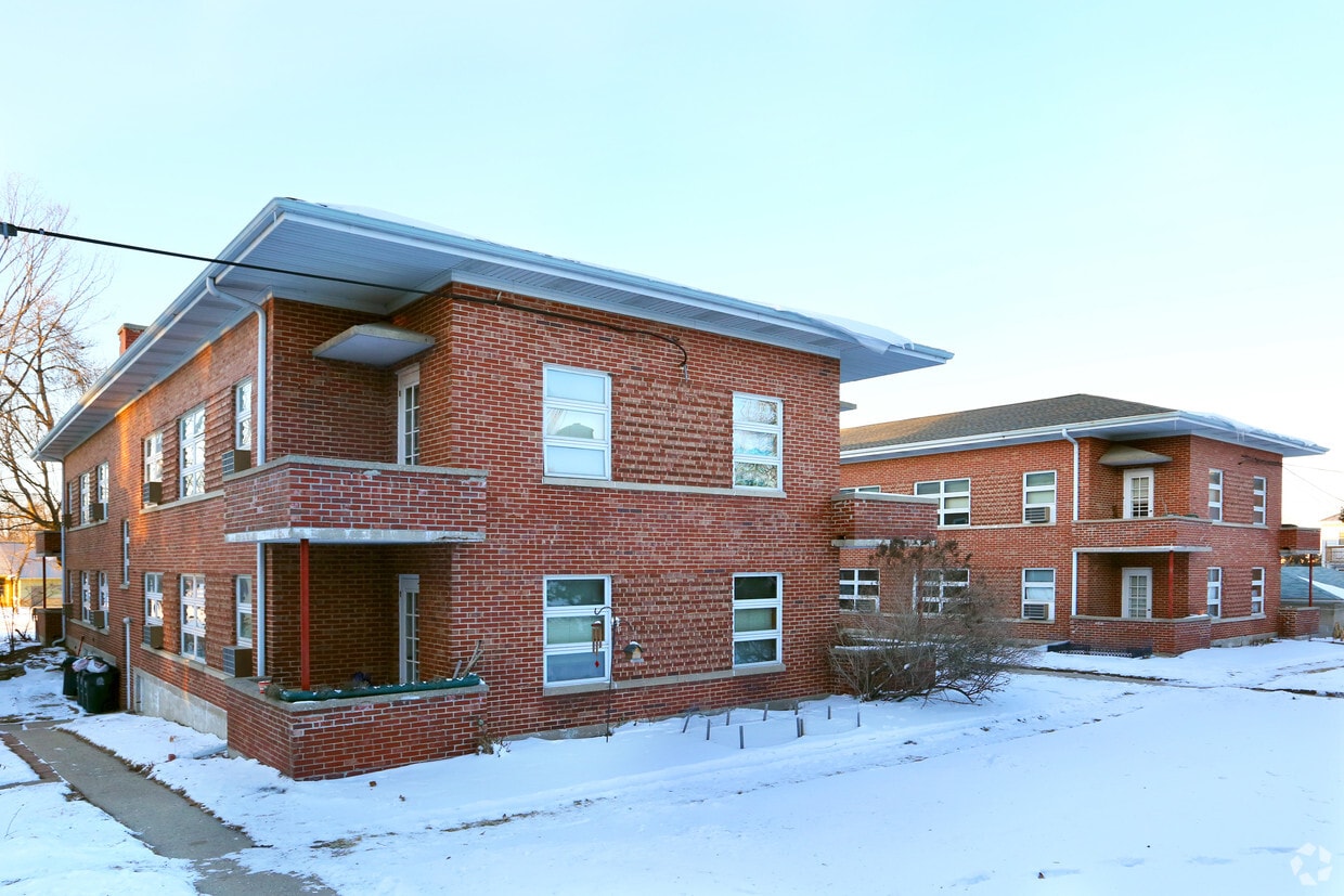 Primary Photo - 1429 E Johnson St
