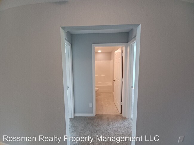 Foto del edificio - 4 br, 2 bath House - 2809 NW 4th Avenue