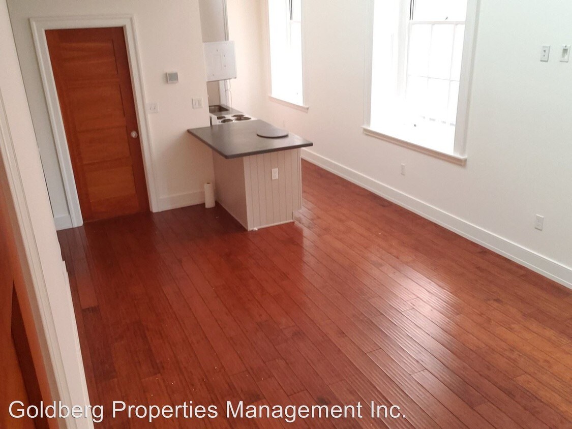 Primary Photo - 125 Washington St