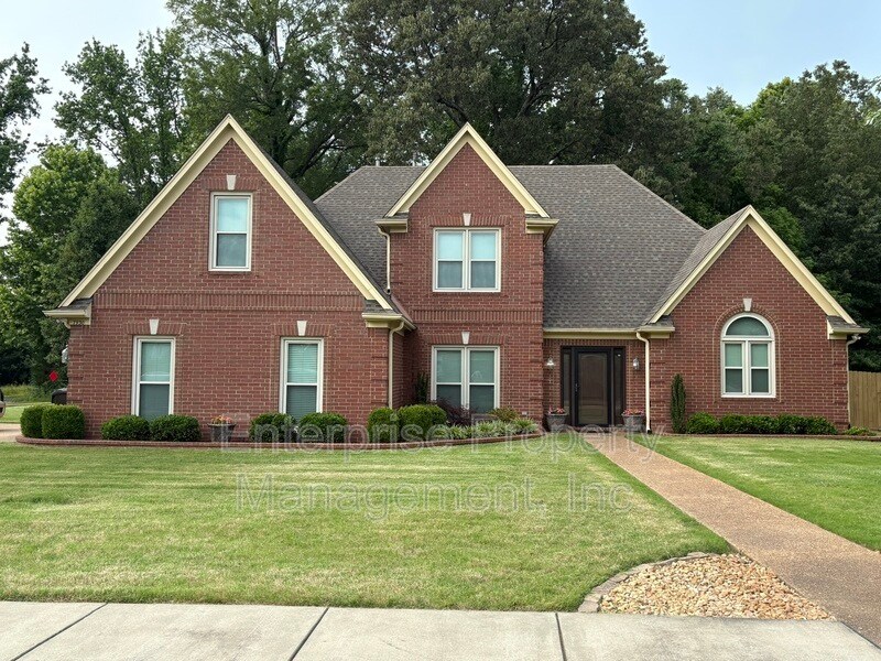 Foto principal - 7930 Abington Woods Ave