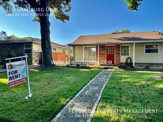 Photo - 350 Sandburg Dr House