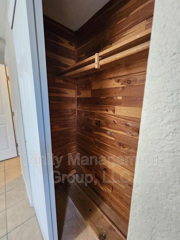 Building Photo - 3547 Cheswick Dr