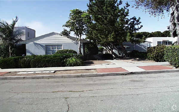 Building Photo - 1728 Evans Ave