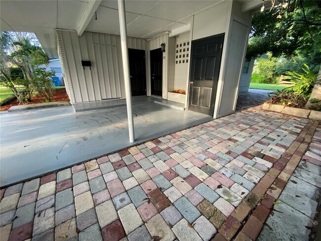 Building Photo - 337 Grove Ave