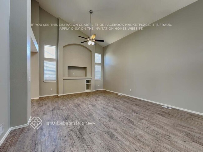 Foto del edificio - 5107 Sweetgrass Ln