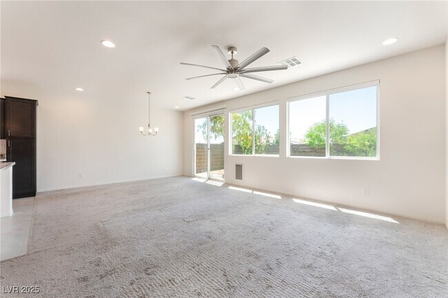 Foto del edificio - 10771 W Canary Blossom Ave