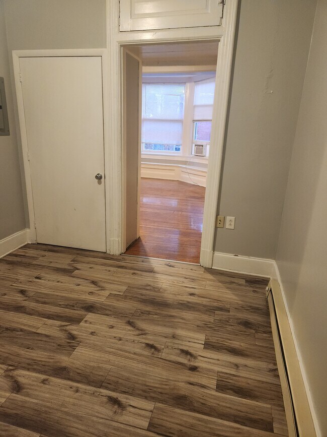 Foto del edificio - 151 E Philadelphia St