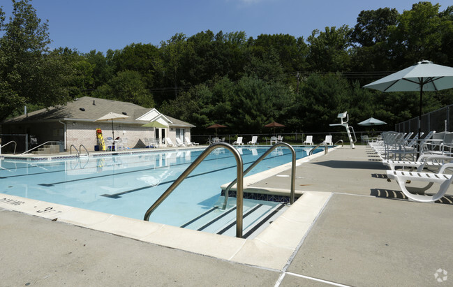 Southridge Woods - Apartments in Monmouth Junction, NJ | Apartments.com