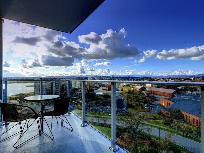 Building Photo - 60 Saghalie Rd