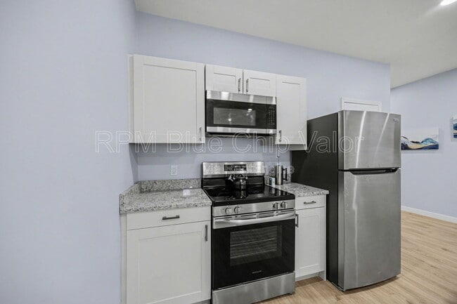 Photo - 3982 Superior Ave Apartment