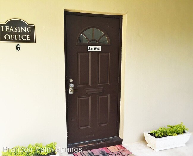 Building Photo - 985-985 Manor Dr
