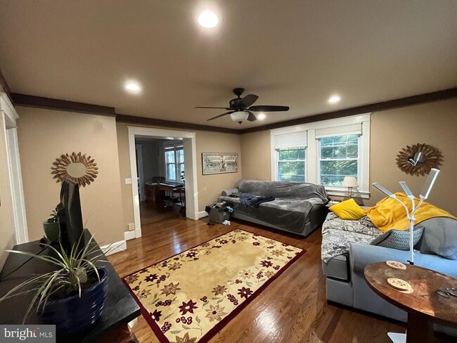 Building Photo - 17717 New Hampshire Ave