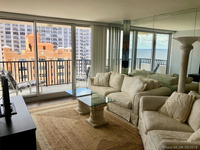 Foto del edificio - 525 N Ocean Blvd