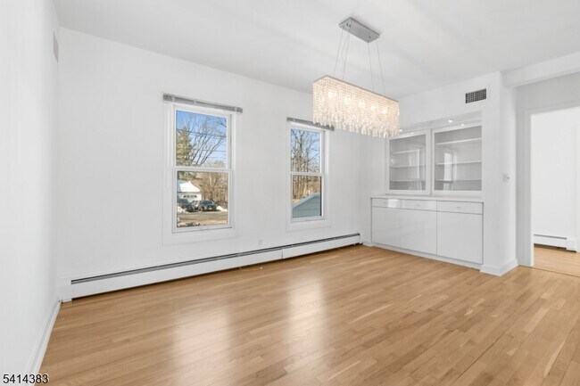 Foto del edificio - 2 Old Mill Rd