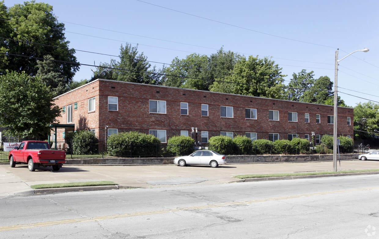 Luther Place Apartments in Tulsa, OK