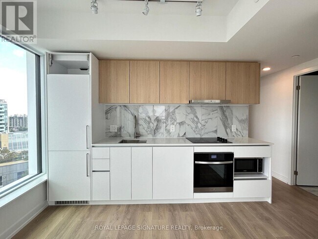 Photo du bâtiment - 1100-1100 Sheppard Ave W