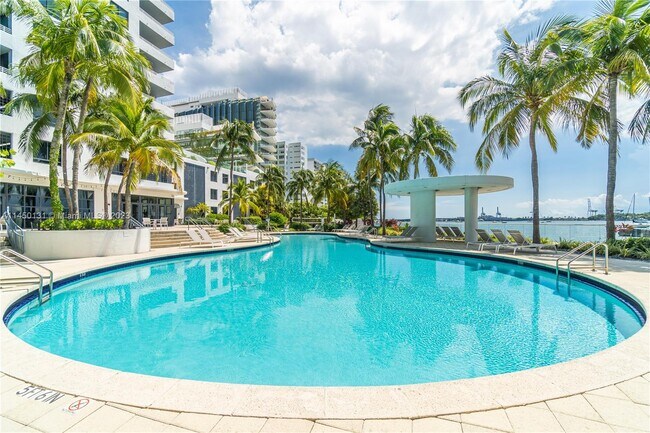 Foto del edificio - 1330 West Ave