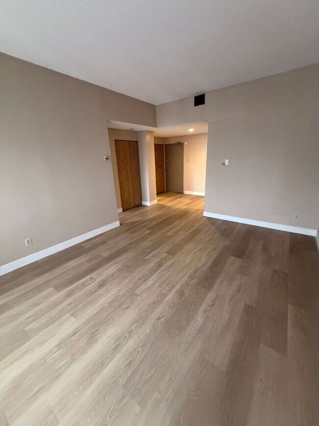 Photo du bâtiment - 330 on 25th