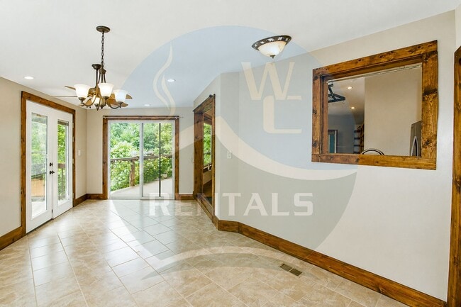 Building Photo - 84 Loveland Vis
