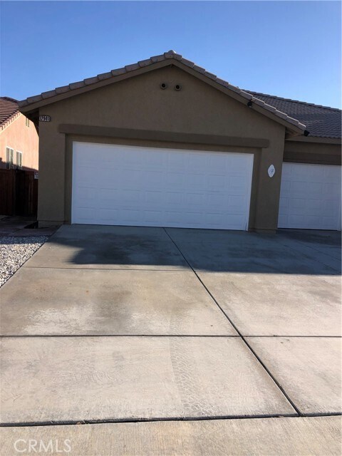 Building Photo - 12941 Rising Moon Way