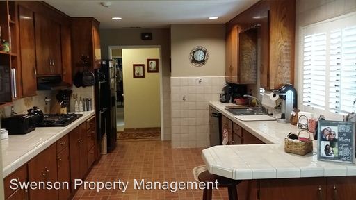 Building Photo - 44 Oak Knoll Loop