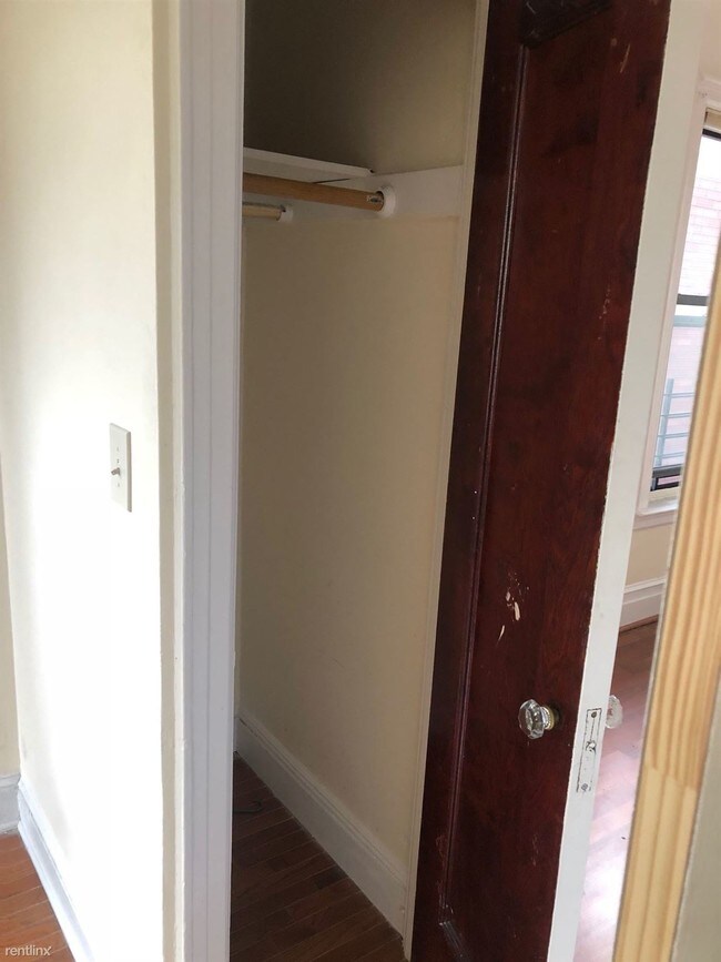 Foto del edificio - 2 br, 1 bath Apartment - 2152 41st St