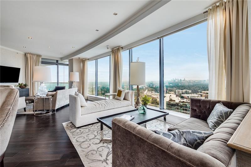 Foto principal - 3344 Peachtree Rd NE