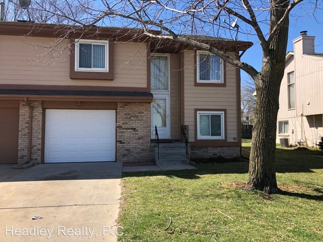 Foto principal - 2 br, 1 bath House - 12902 S 28th Ave
