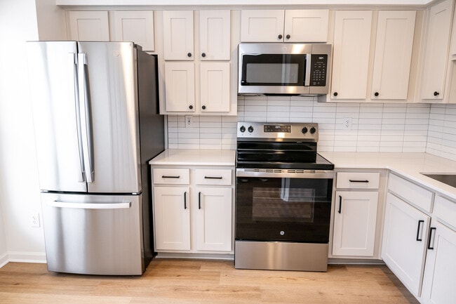 Custom Designed Kitchens - The Moxie on Union Hill