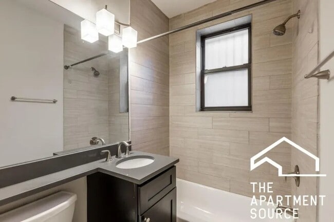 Photo - 2420 N Kedzie Blvd (Chicago, IL) Apartment