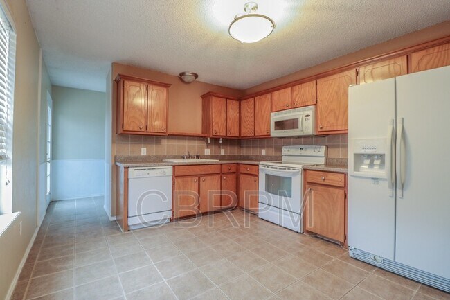 Foto del edificio - 801 Ironton Dr