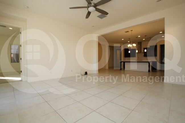 Building Photo - 4627 E Casitas Del Rio Dr