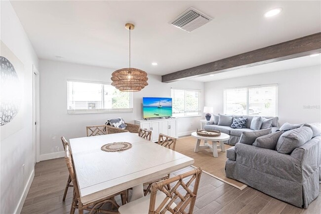 Building Photo - 6020 Midnight Pass Rd