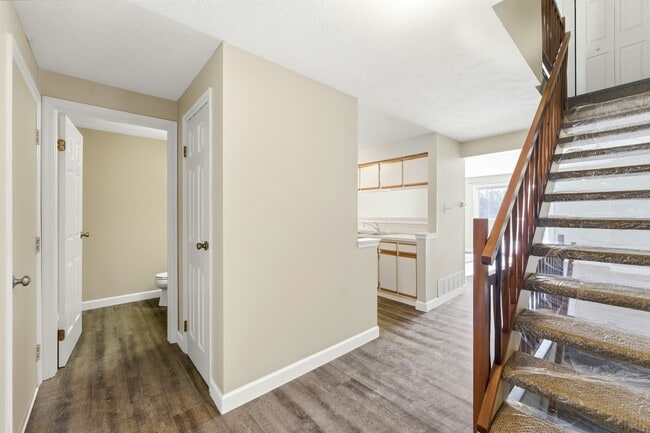 Building Photo - 217 Clearbrook Ct