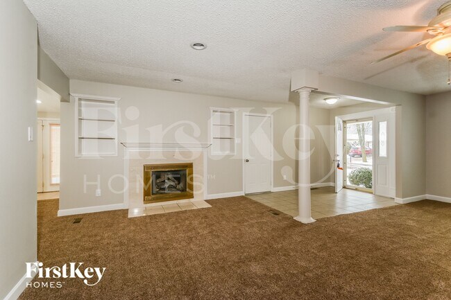 Foto del edificio - 15721 Hill House Rd