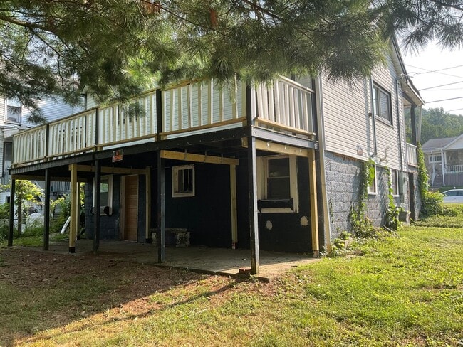 Building Photo - 1 bedroom 1 bathroom