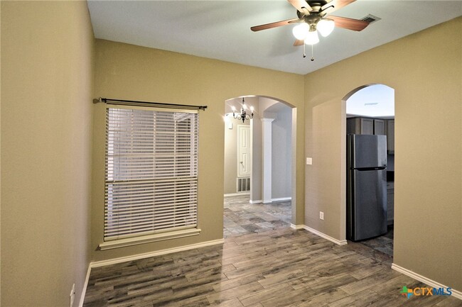 Building Photo - 1180 Berry Creek Dr