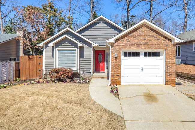 Photo - 1117 Capital Club Cir NE House