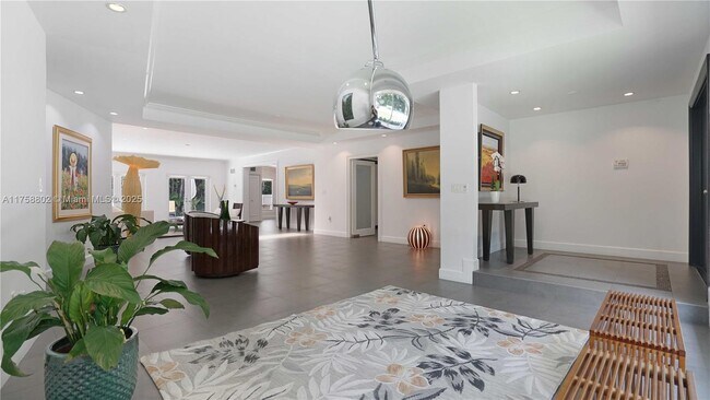 Foto del edificio - 8650 Old Cutler Rd
