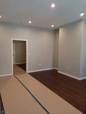 Foto del edificio - 1914 Cornelia St