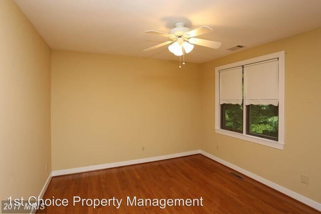 Building Photo - 730 Larue Rd