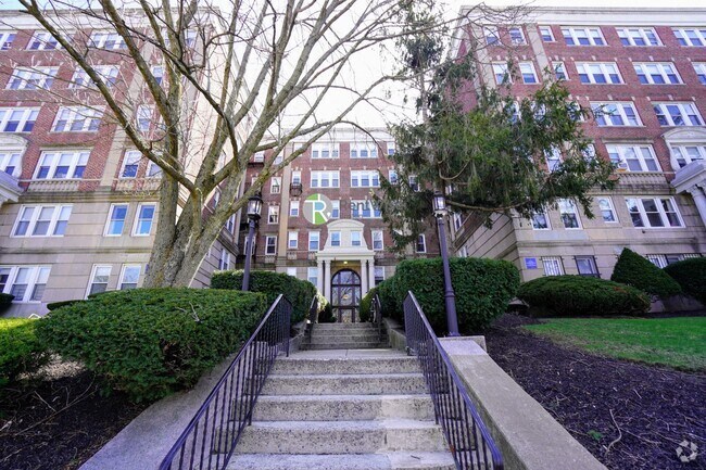 Building Photo - 1810 Commonwealth Ave