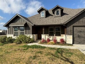 Building Photo - 502 Second St