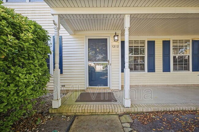 Foto del edificio - 1213 Ruxton Ct