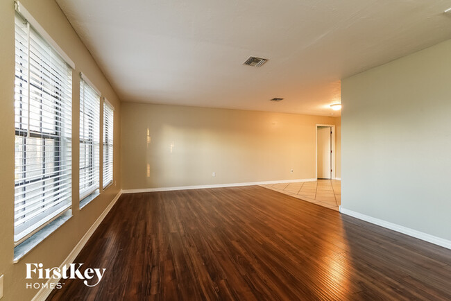 Foto del edificio - 1431 SE 29th St