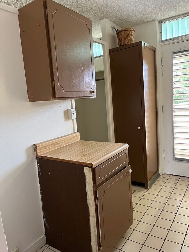 Foto del edificio - Partly Furnished Studio 1 bath